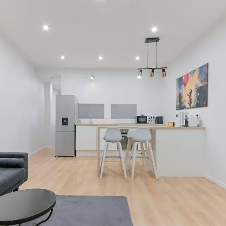 Guestready - Old Retreat Steps From The Metro Lione