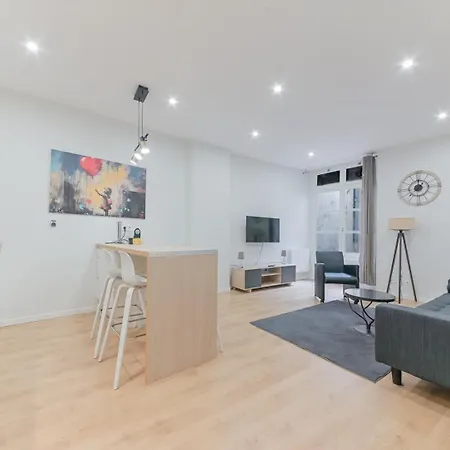 Guestready - Old Retreat Steps From The Metro Appartamento