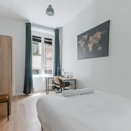 Guestready - Old Retreat Steps From The Metro * Lione