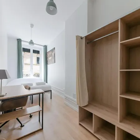 Appartamento Guestready - Old Retreat Steps From The Metro Lione
