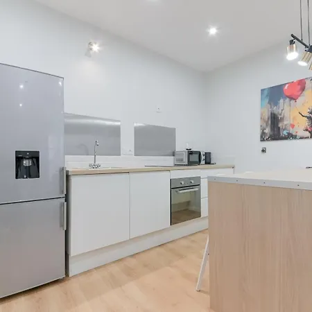 Appartamento Guestready - Old Retreat Steps From The Metro